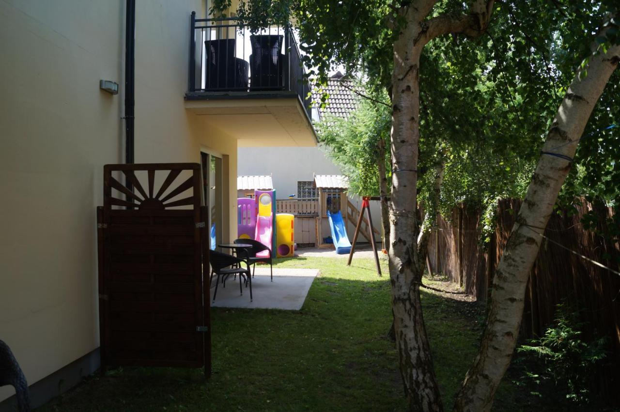 Bursztyn 2 Apartman Rewal Kültér fotó